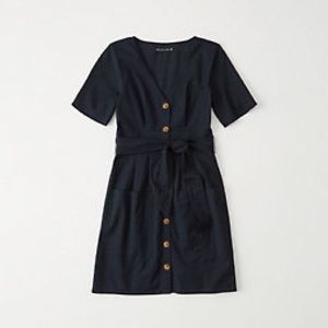 Casual navy blue dress with pockets